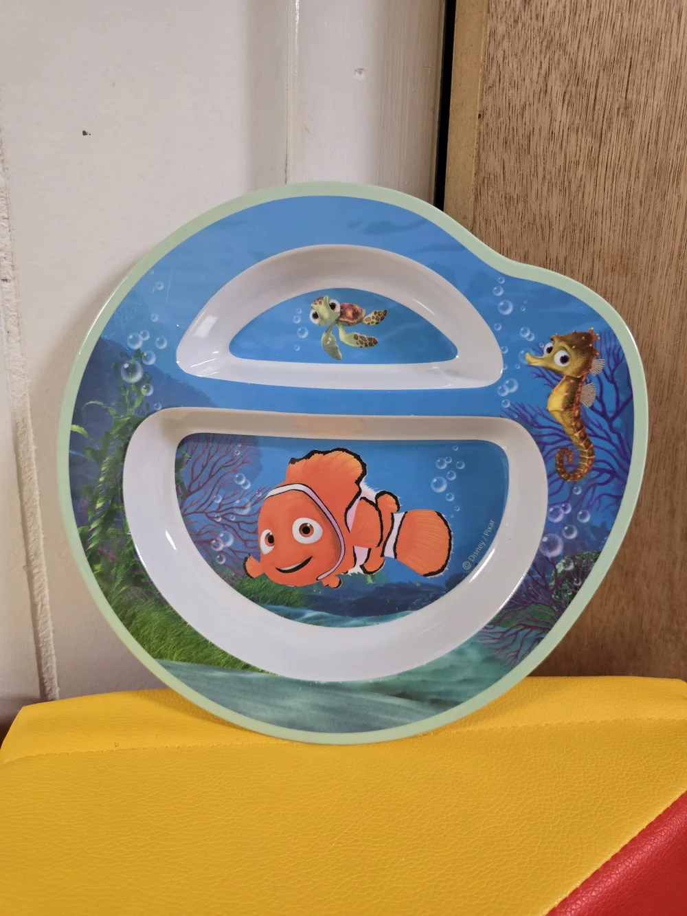 vintage Disney-Pixar Finding Nemo melamine divided children's dinner plate